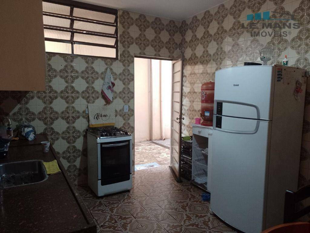 Casa à venda com 3 quartos, 198m² - Foto 5