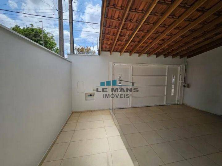 Casa à venda com 3 quartos, 120m² - Foto 3