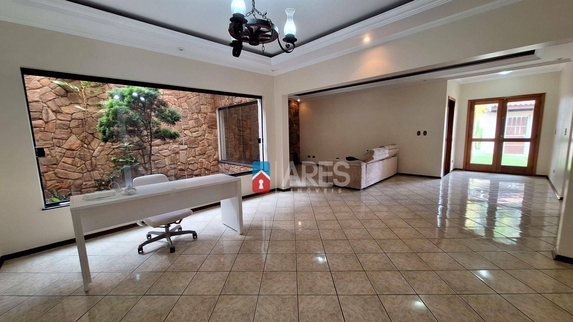 Casa à venda com 3 quartos, 600m² - Foto 5