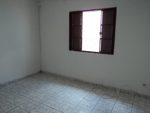 Casa para alugar com 2 quartos, 95m² - Foto 17