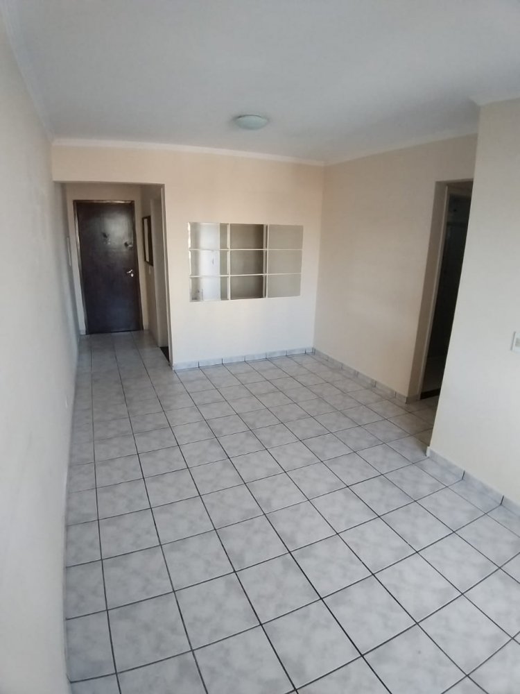 Apartamento à venda com 3 quartos, 63m² - Foto 3