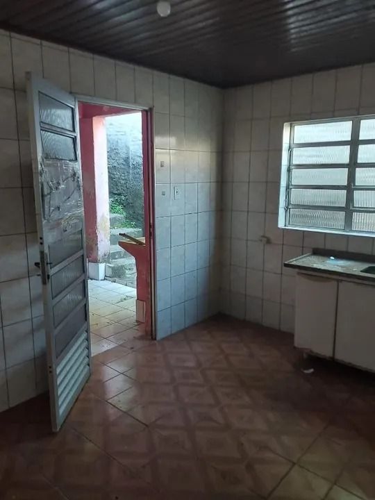 Casa à venda com 1 quarto, 135m² - Foto 1