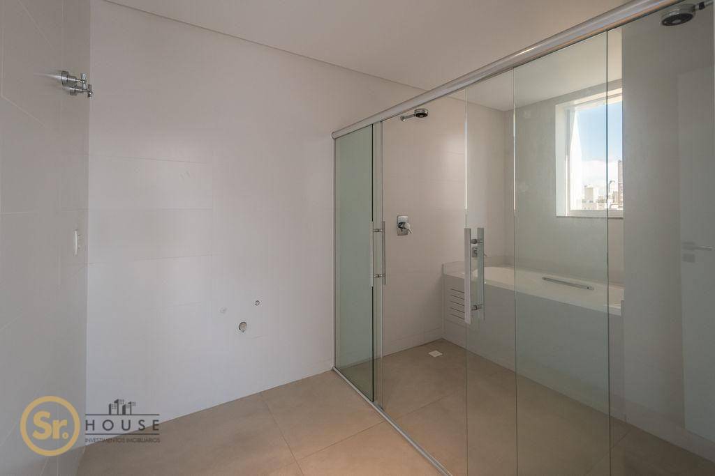 Cobertura à venda com 3 quartos, 240m² - Foto 8