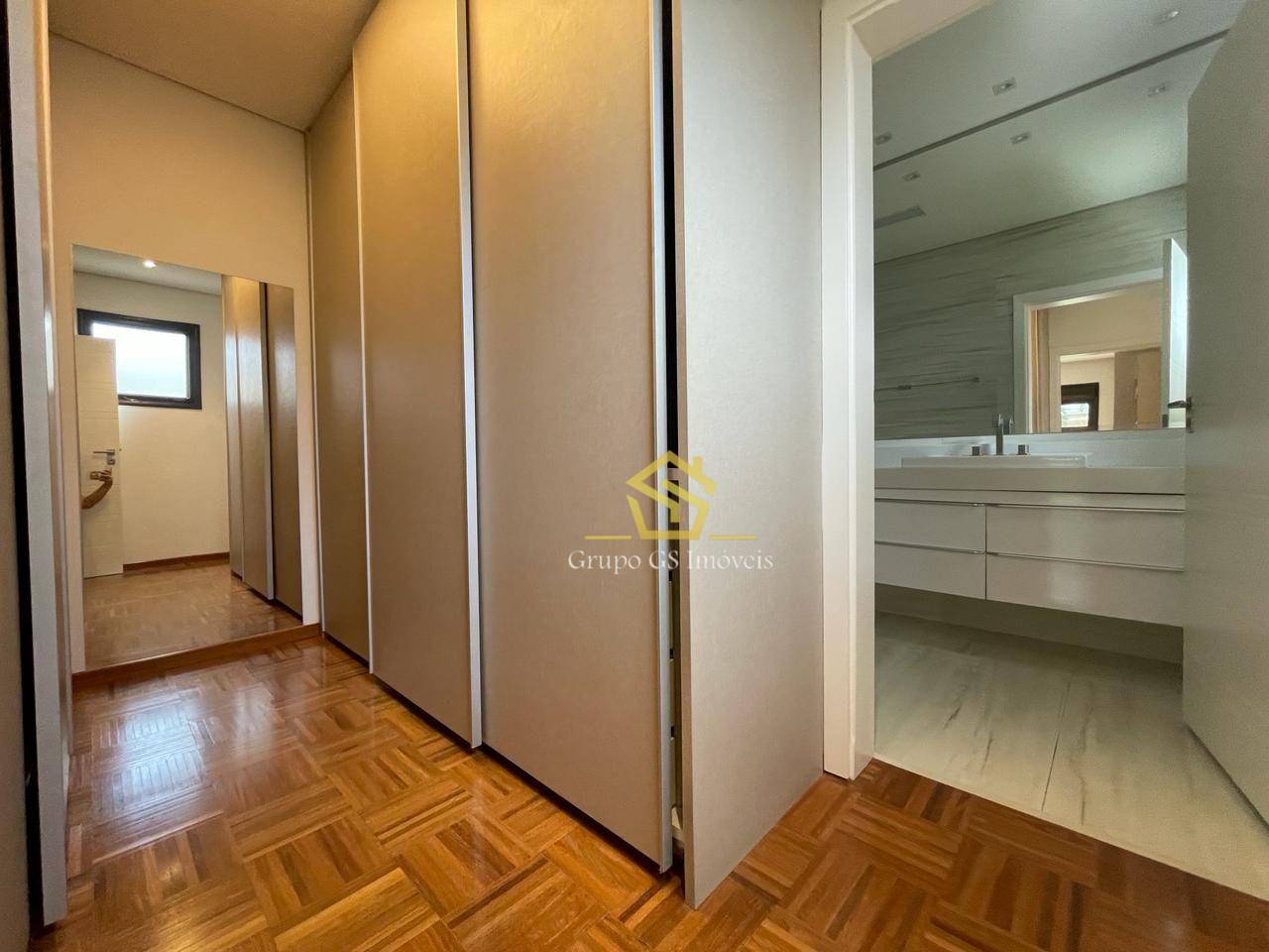Casa de Condomínio à venda com 3 quartos, 360m² - Foto 4