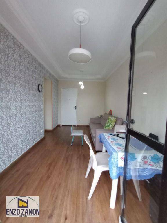 Apartamento à venda com 2 quartos, 85m² - Foto 2