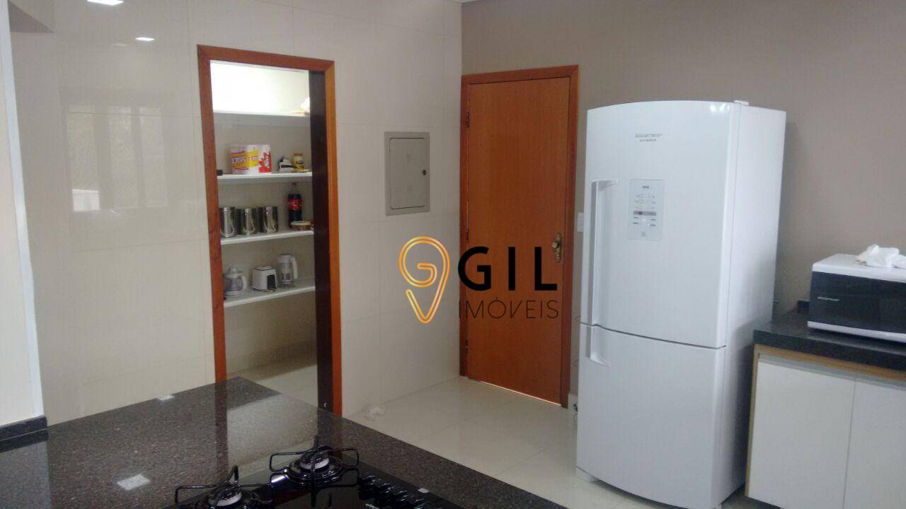 Sobrado à venda com 3 quartos, 290m² - Foto 3