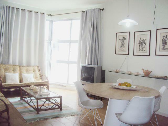 Apartamento à venda com 2 quartos, 100m² - Foto 1