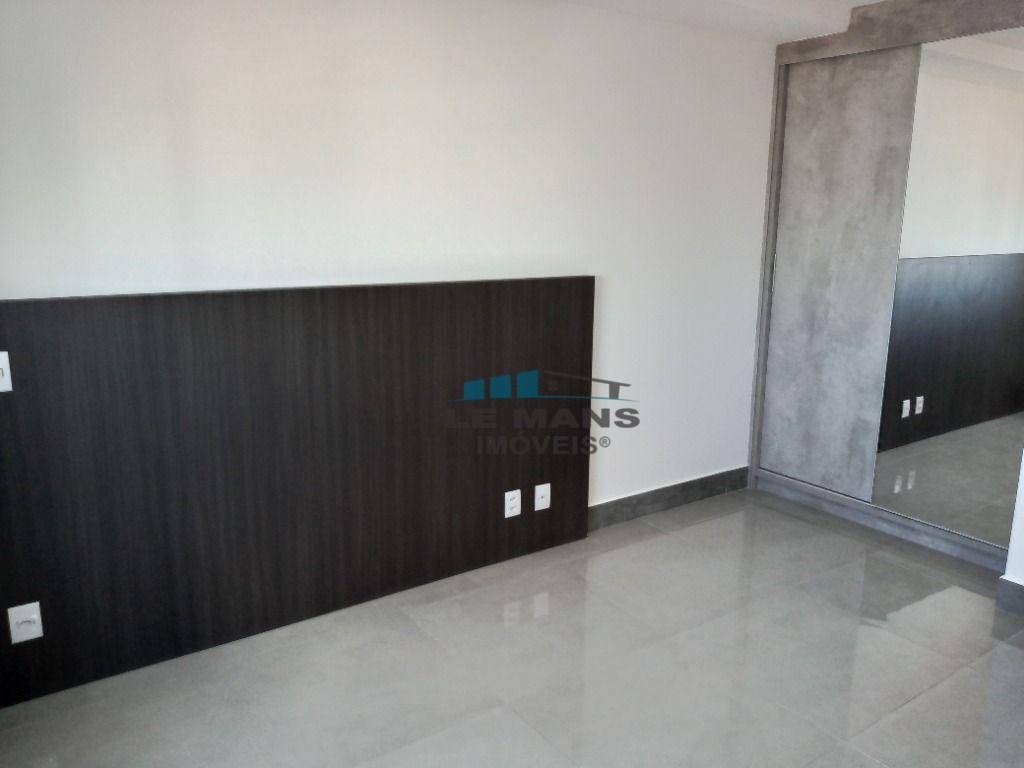 Apartamento para alugar com 3 quartos, 98m² - Foto 22