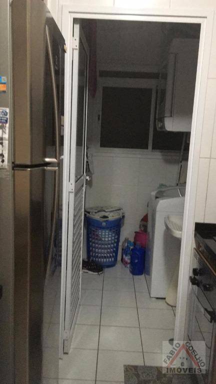 Apartamento à venda com 2 quartos, 75m² - Foto 29