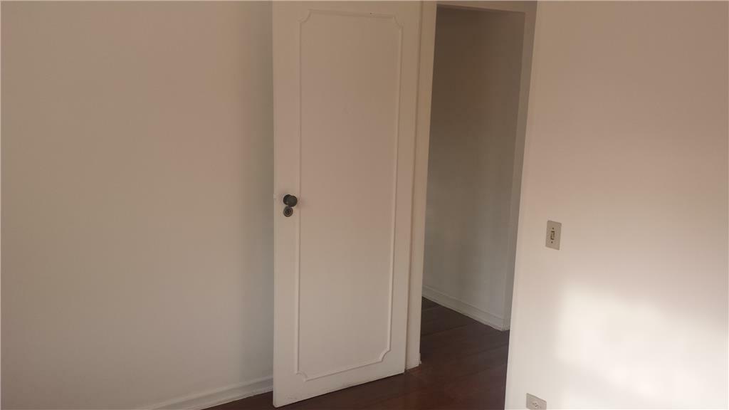 Sobrado à venda e aluguel com 3 quartos, 200m² - Foto 14