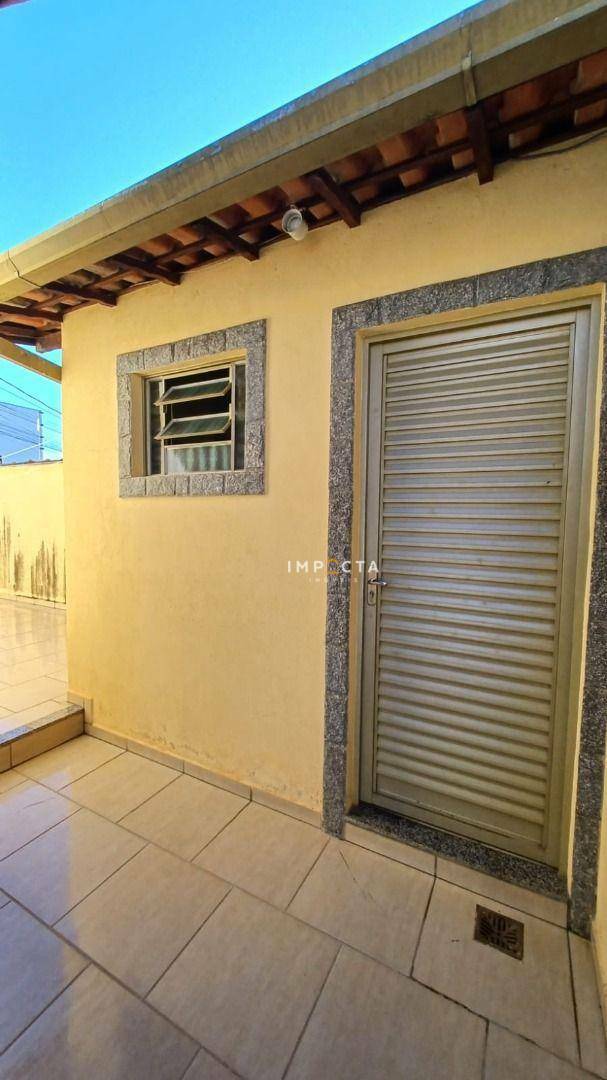 Casa à venda com 3 quartos, 155m² - Foto 19