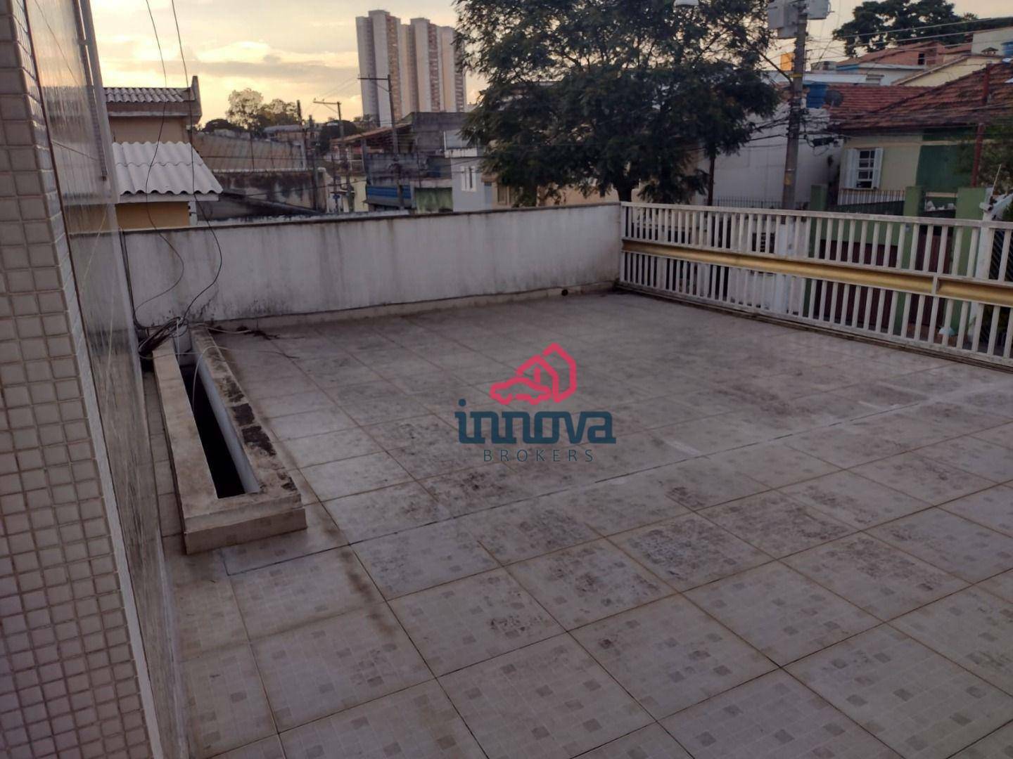 Sobrado à venda e aluguel com 3 quartos, 180M2 - Foto 30