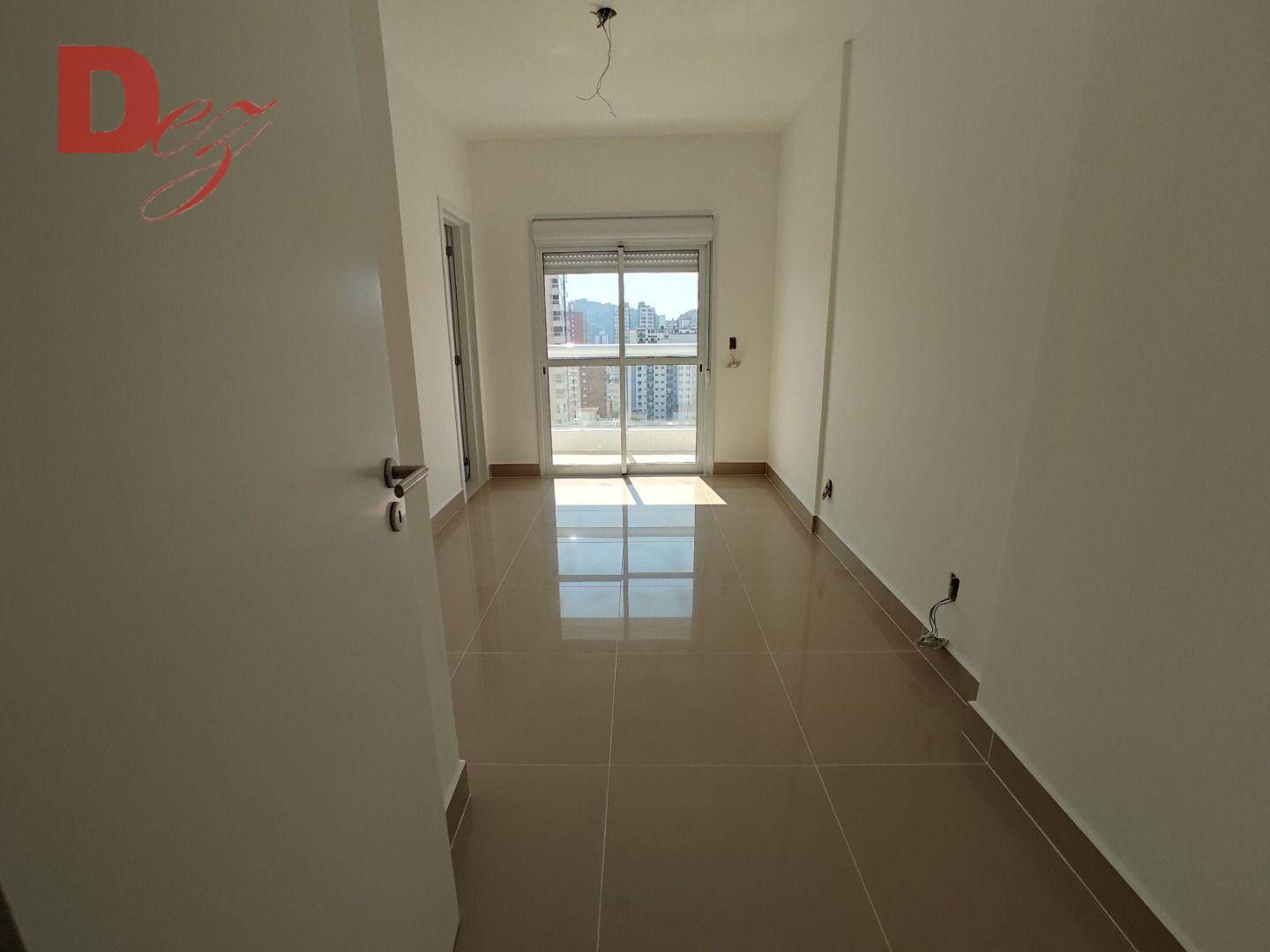 Apartamento à venda com 3 quartos, 125m² - Foto 10