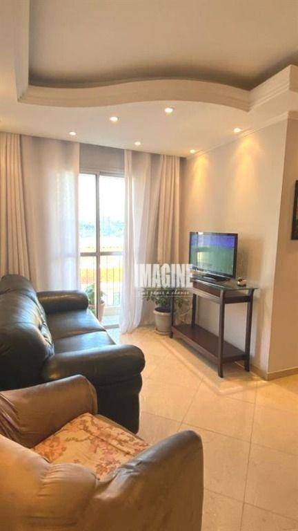 Apartamento à venda com 3 quartos, 62m² - Foto 2