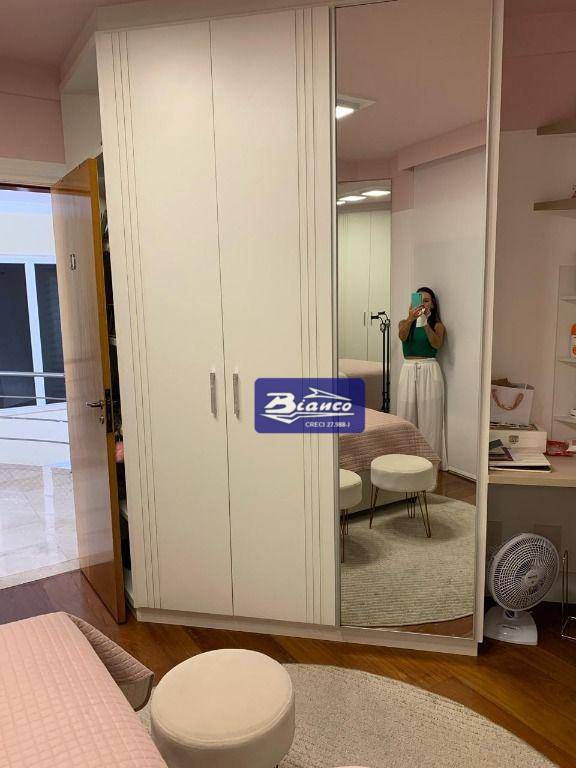 Sobrado à venda com 3 quartos, 330m² - Foto 19