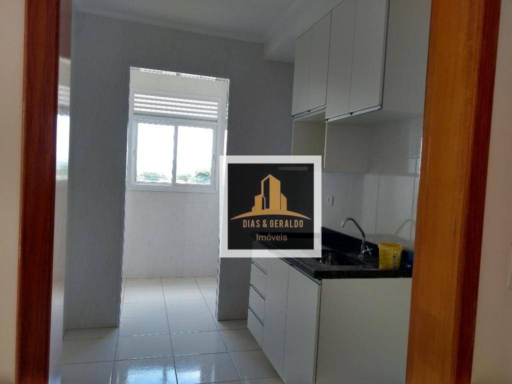 Apartamento à venda com 2 quartos, 63m² - Foto 6