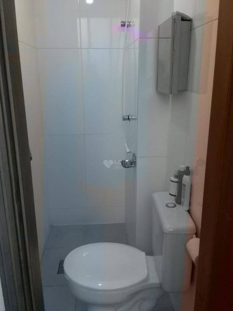 Apartamento à venda com 4 quartos, 180m² - Foto 18