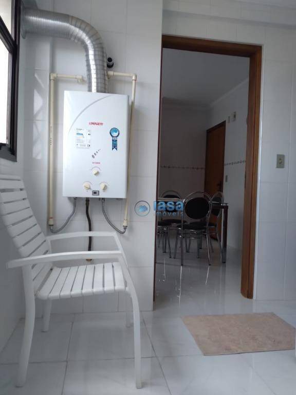 Apartamento à venda com 3 quartos, 135m² - Foto 8