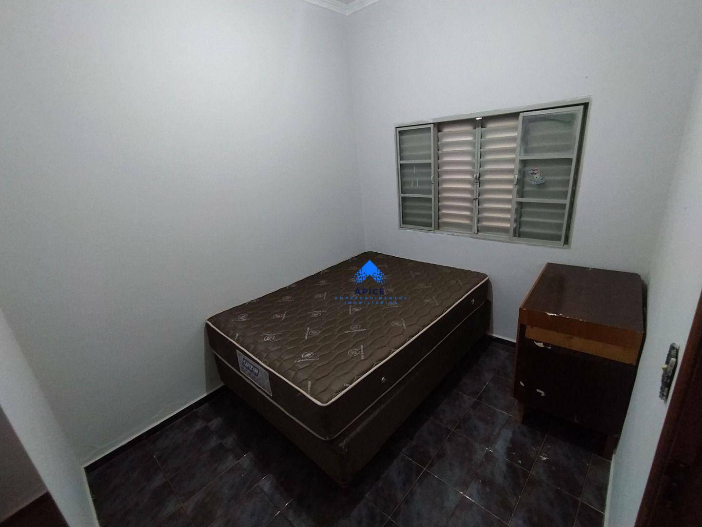 Casa para alugar com 3 quartos, 160m² - Foto 9