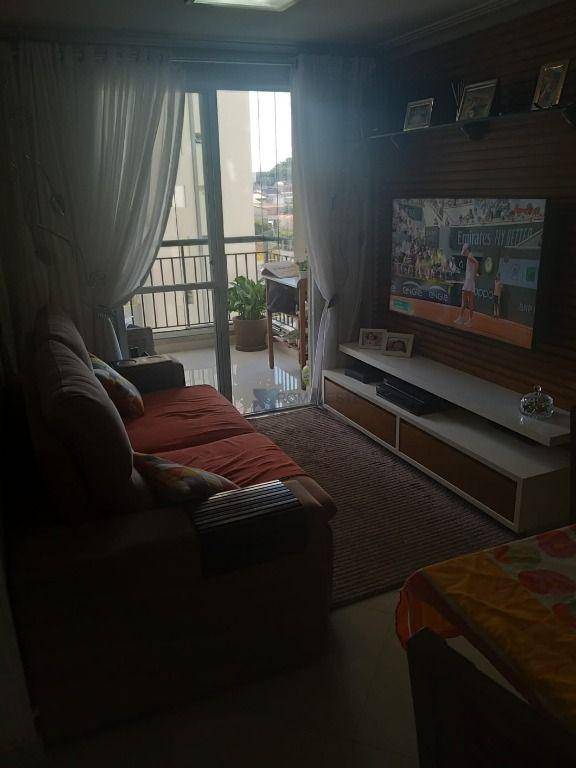 Apartamento à venda com 2 quartos, 62m² - Foto 2