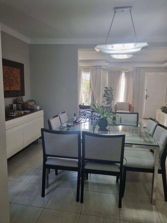 Casa à venda com 3 quartos, 180m² - Foto 1