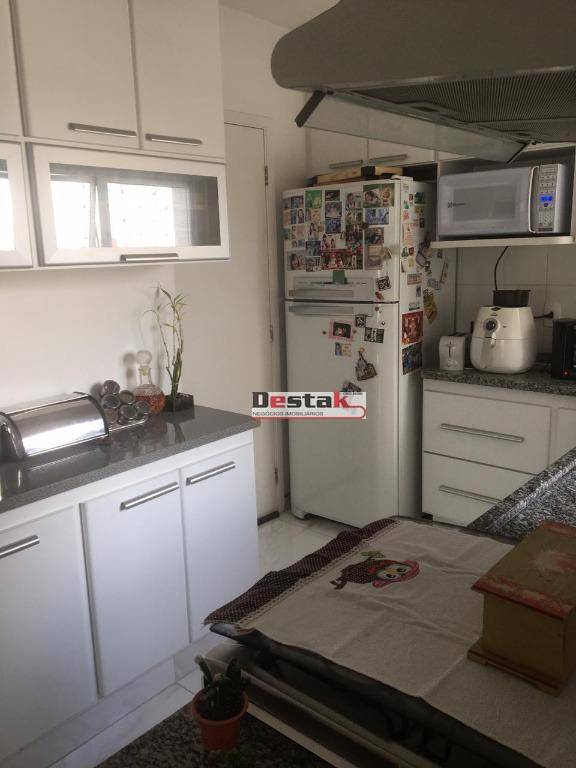 Apartamento à venda com 3 quartos, 130m² - Foto 20