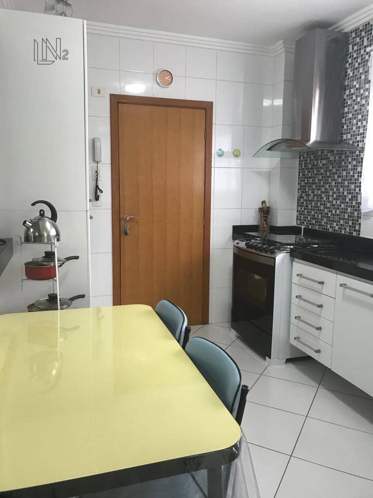 Apartamento à venda com 3 quartos, 140m² - Foto 15