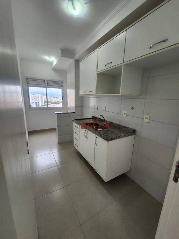 Apartamento à venda com 2 quartos, 64m² - Foto 5