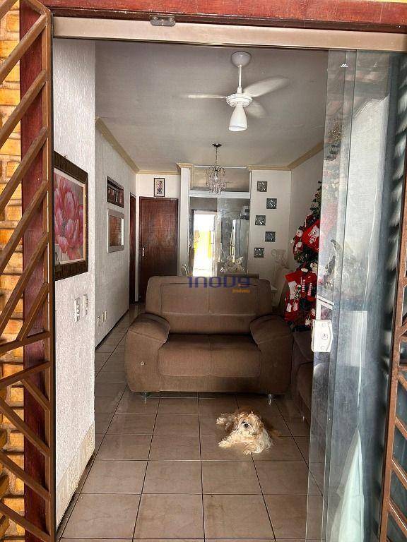 Casa, 3 quartos, 180 m² - Foto 4