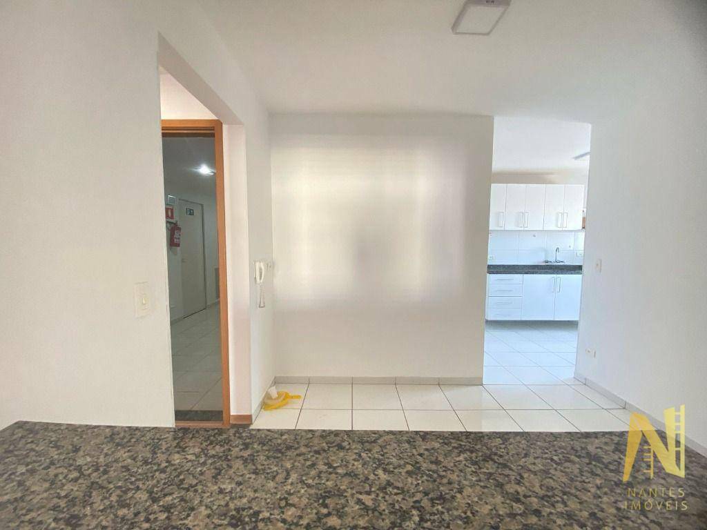 Apartamento para alugar com 3 quartos, 87m² - Foto 6