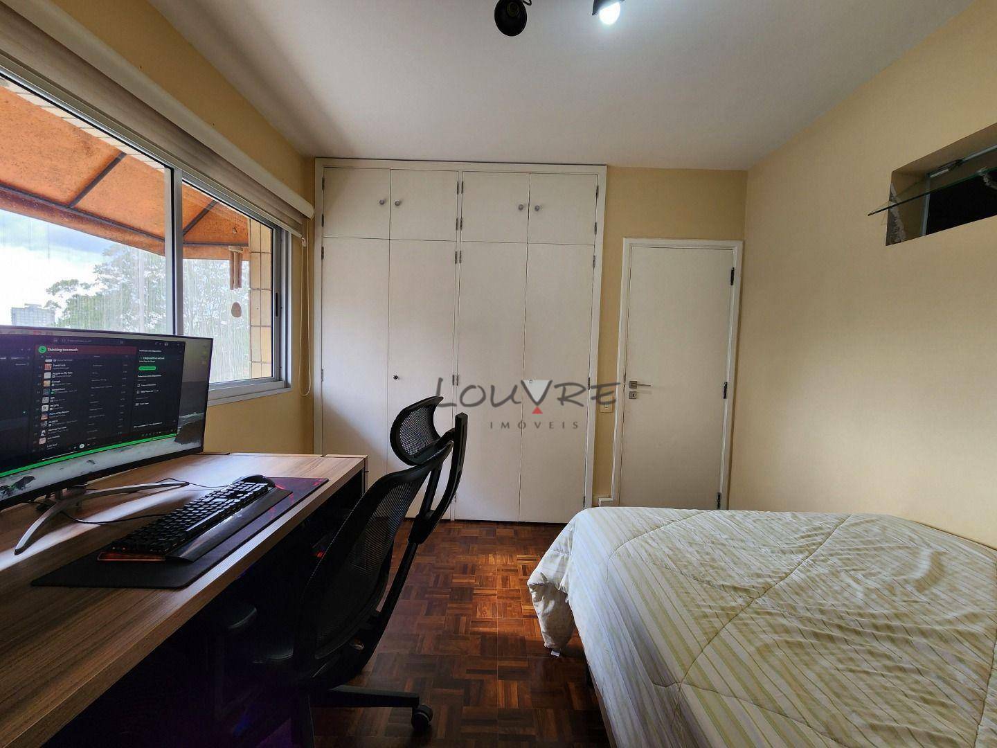 Apartamento para alugar com 4 quartos, 178m² - Foto 18