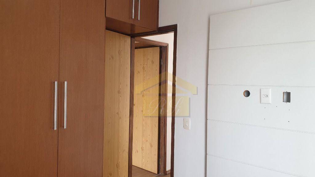 Apartamento à venda com 2 quartos, 62m² - Foto 10