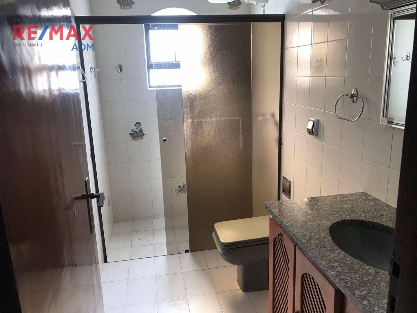 Casa à venda com 3 quartos, 206m² - Foto 15