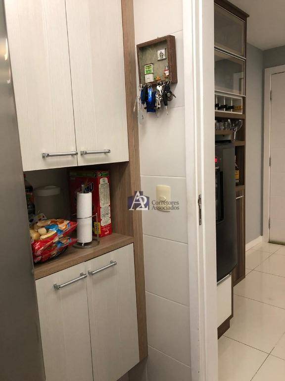 Apartamento à venda com 3 quartos, 93m² - Foto 22