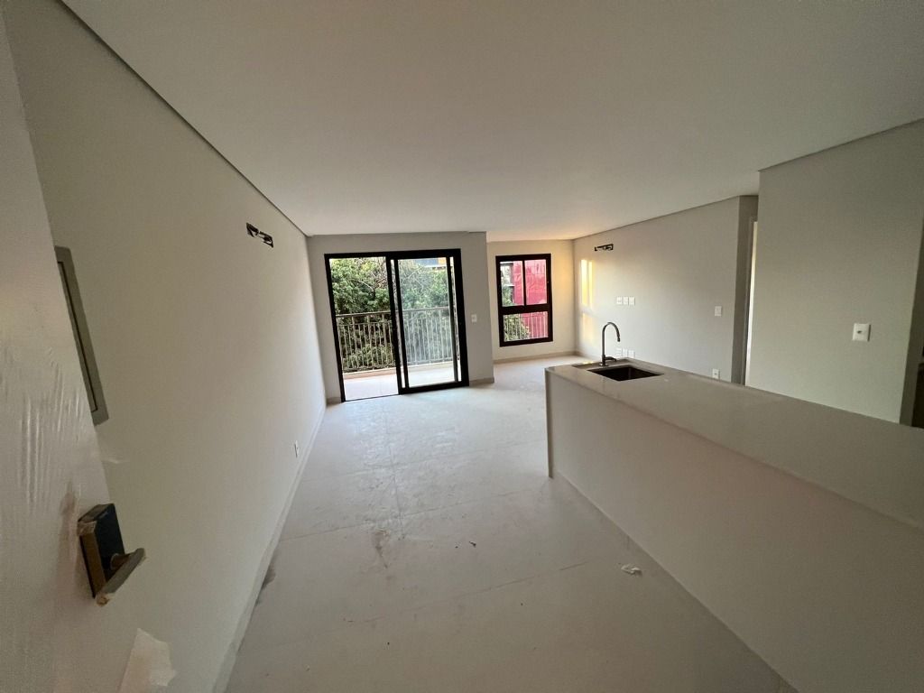 Apartamento à venda com 1 quarto, 70m² - Foto 34