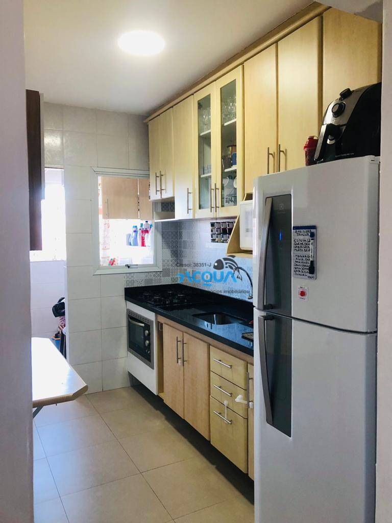 Apartamento à venda com 2 quartos, 60m² - Foto 3