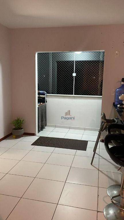 Apartamento à venda com 2 quartos, 56m² - Foto 5