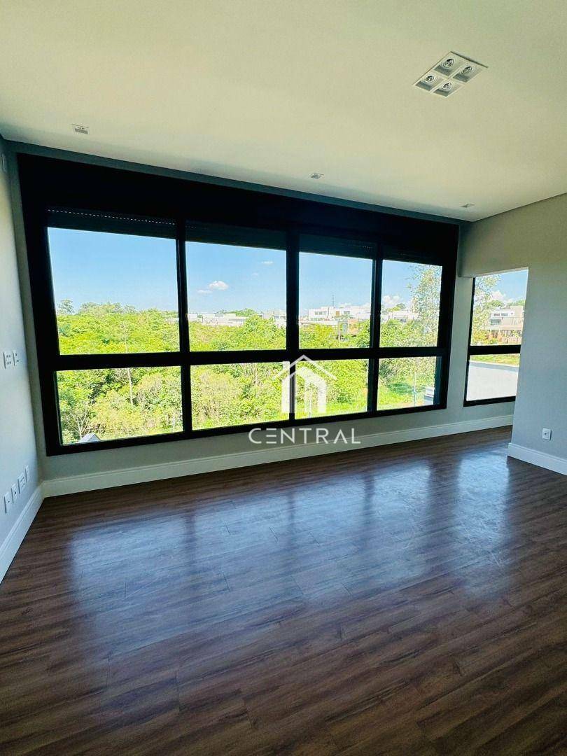 Sobrado à venda com 4 quartos, 355m² - Foto 2