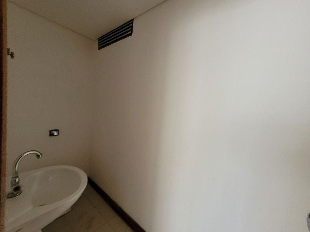 Apartamento à venda com 4 quartos, 160m² - Foto 7