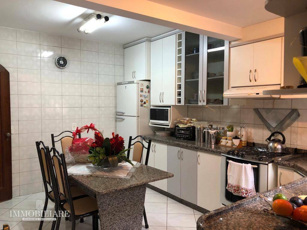 Sobrado à venda com 4 quartos, 257m² - Foto 22