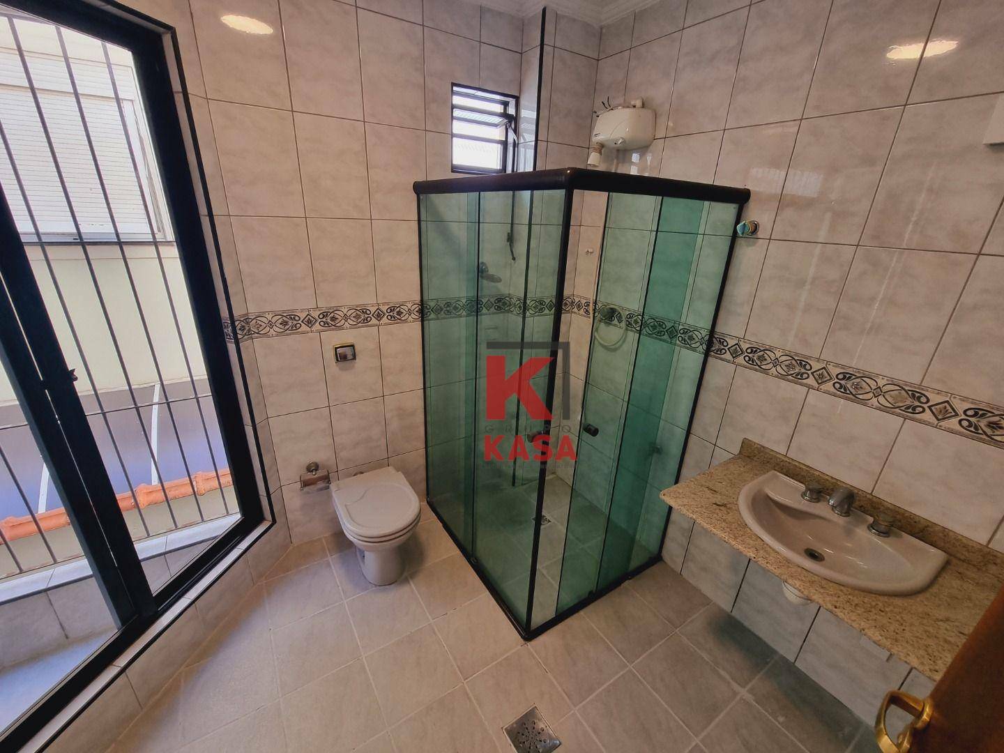 Casa à venda e aluguel com 3 quartos, 339m² - Foto 56