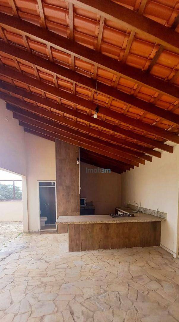 Casa à venda e aluguel com 3 quartos, 222m² - Foto 22