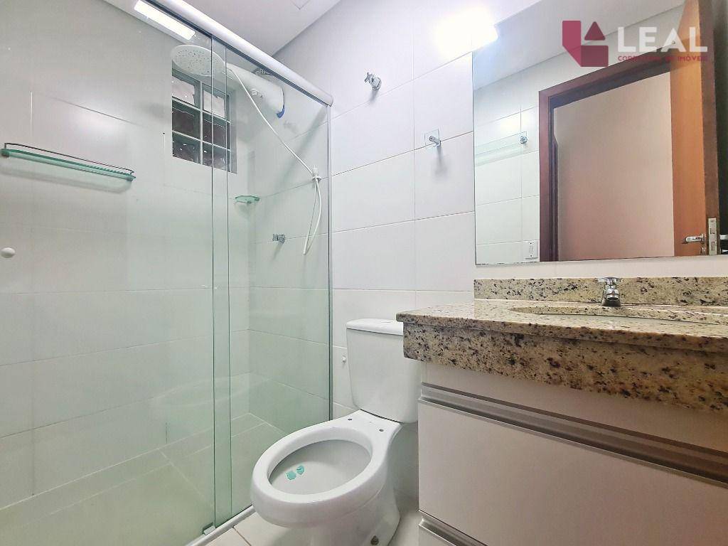 Apartamento para alugar com 2 quartos, 60m² - Foto 14