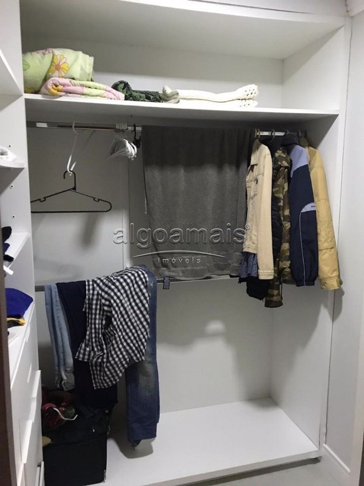 Casa de Condomínio à venda com 4 quartos, 350m² - Foto 37