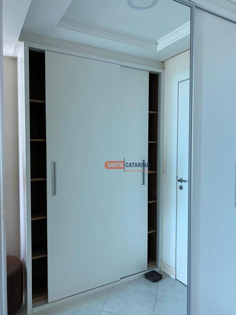 Apartamento à venda com 3 quartos, 161m² - Foto 25