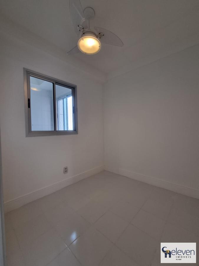 Apartamento à venda com 3 quartos, 75m² - Foto 20