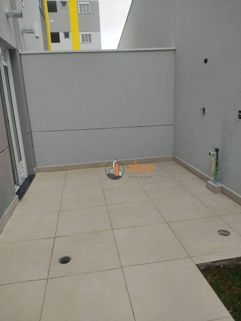 Apartamento à venda com 2 quartos, 63m² - Foto 13