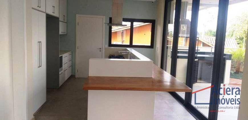 Casa para alugar com 4 quartos, 350m² - Foto 10