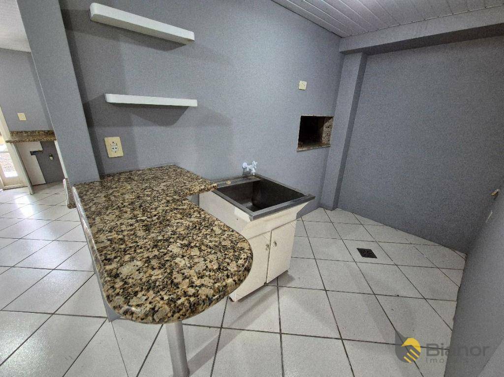 Casa à venda e aluguel com 3 quartos, 240m² - Foto 18