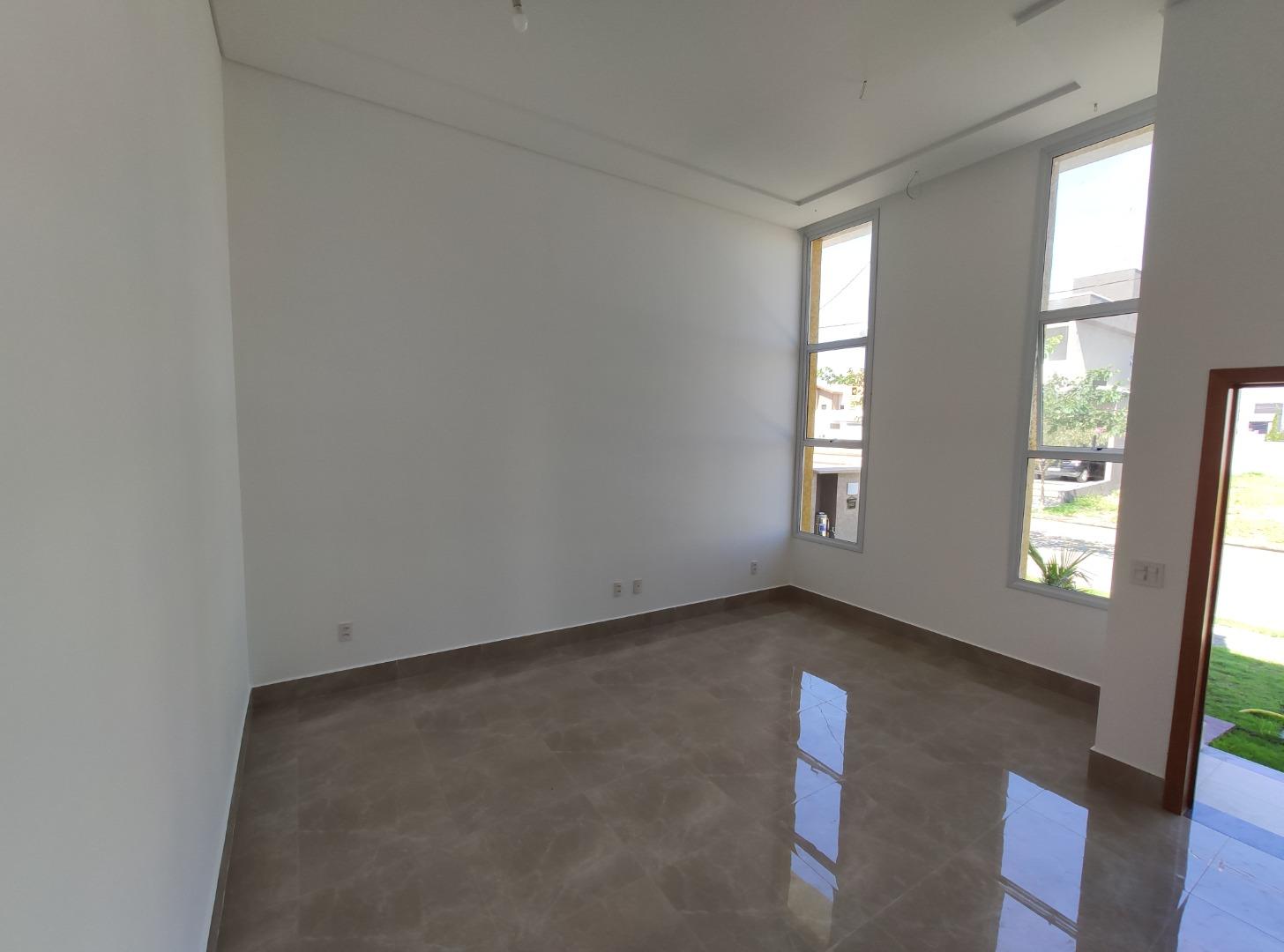 Casa à venda com 3 quartos, 181m² - Foto 2